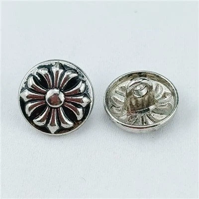 Buttuni tal-metall imnaqqax b'Rhinestone